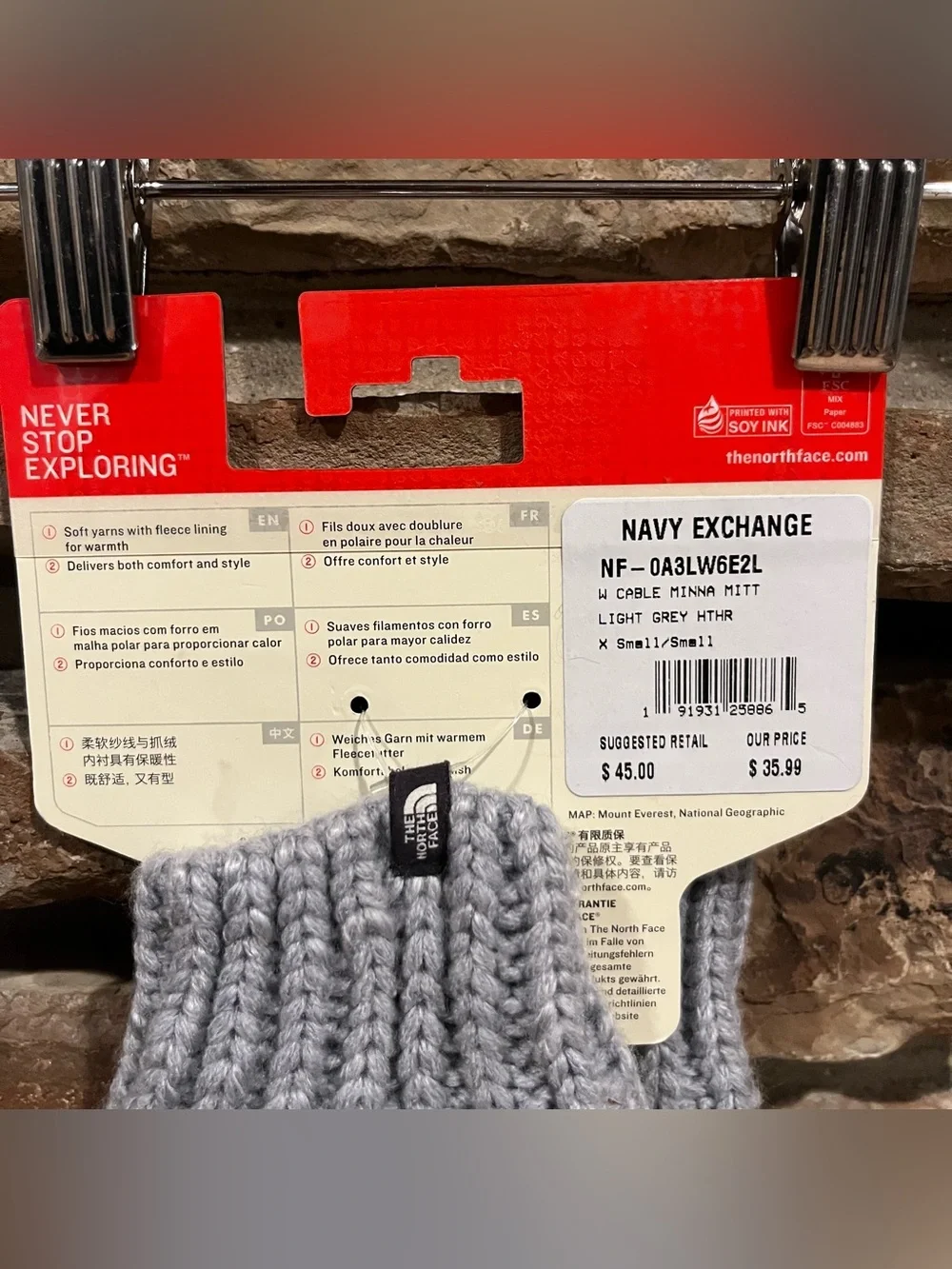 The North Face Cable Minna Mitt in Gray